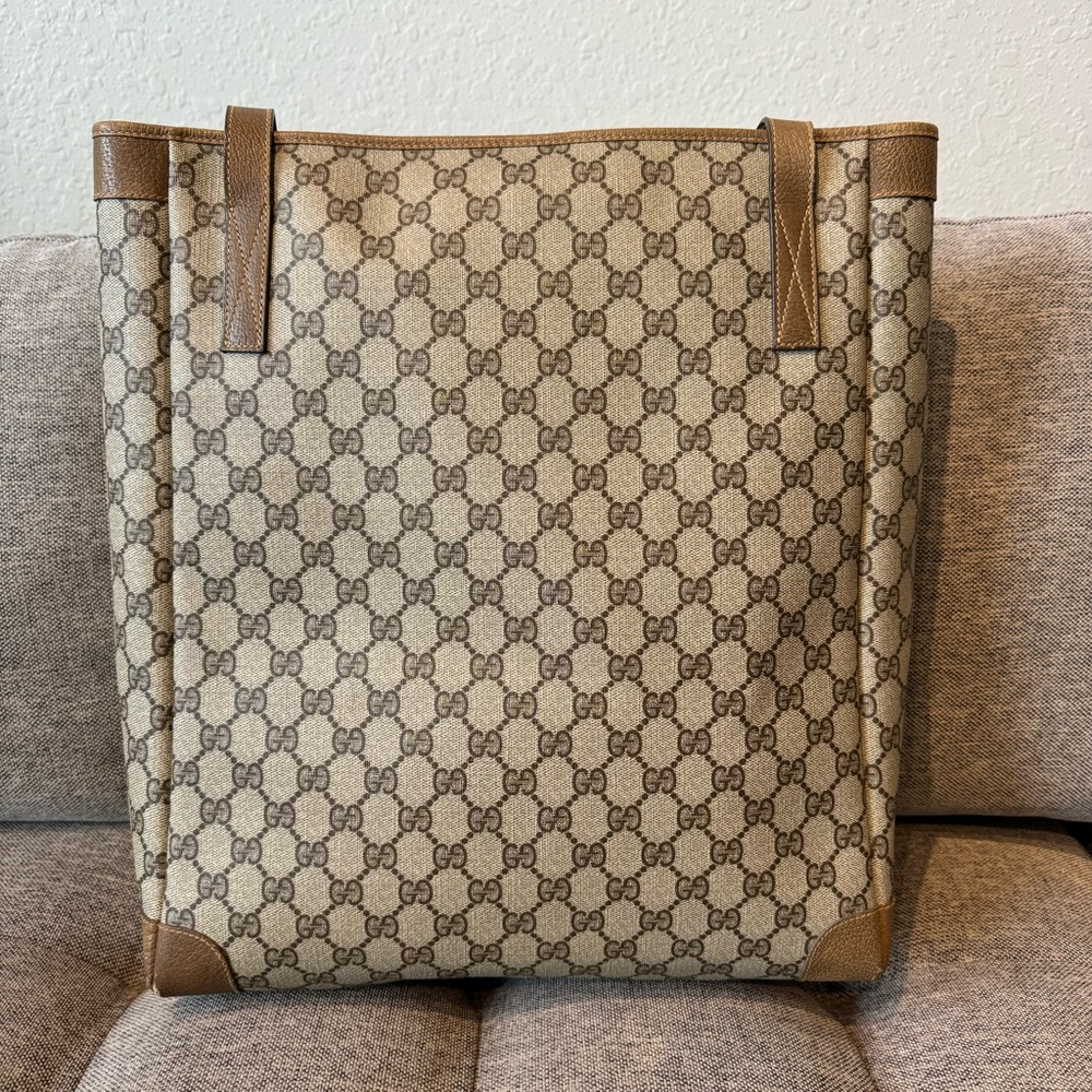 ๐ดSOLD๐ดGucci GG monogram tote Bag - Picture 17 of 17